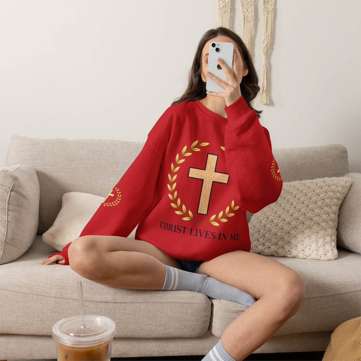Christian Cross Crewneck Sweatshirt – "Christ Lives in Me" Religious Pullover