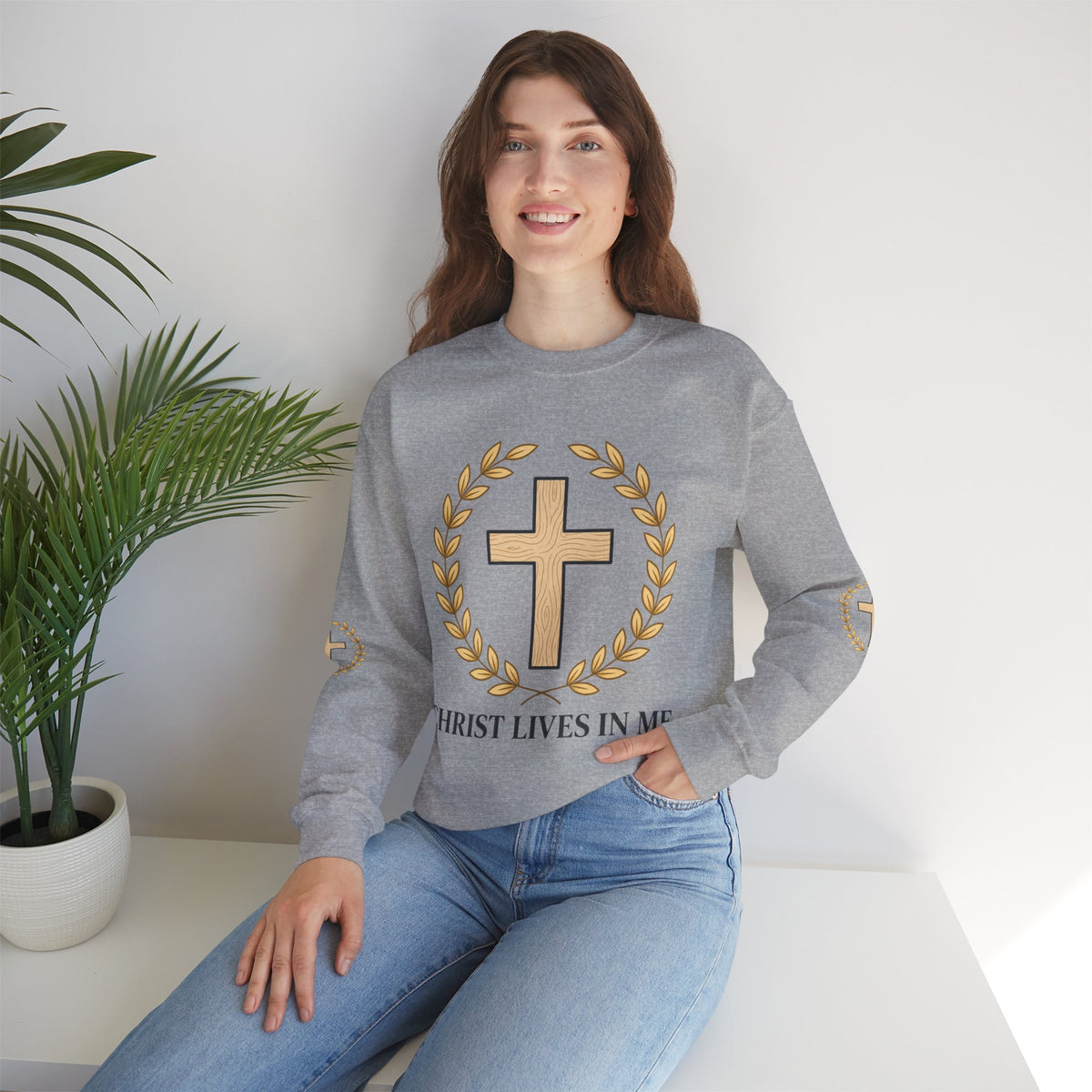 Christian Cross Crewneck Sweatshirt – "Christ Lives in Me" Religious Pullover