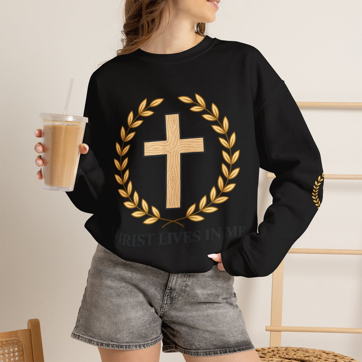 Christian Cross Crewneck Sweatshirt – "Christ Lives in Me" Religious Pullover