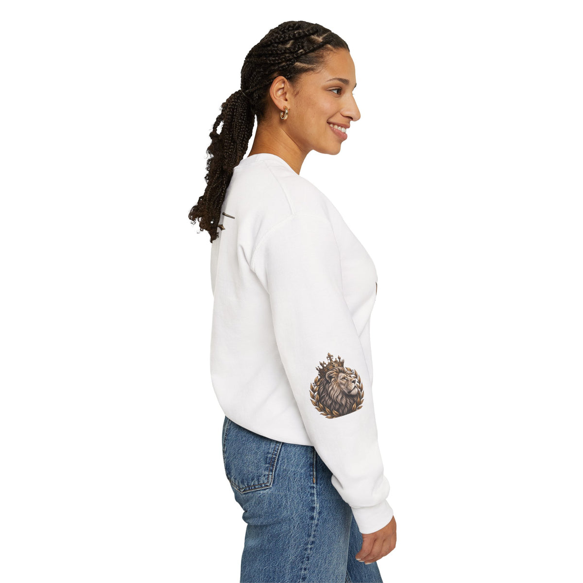 Strength Lion Crewneck Sweatshirt — Psalm 28:7 Inspirational Pullover