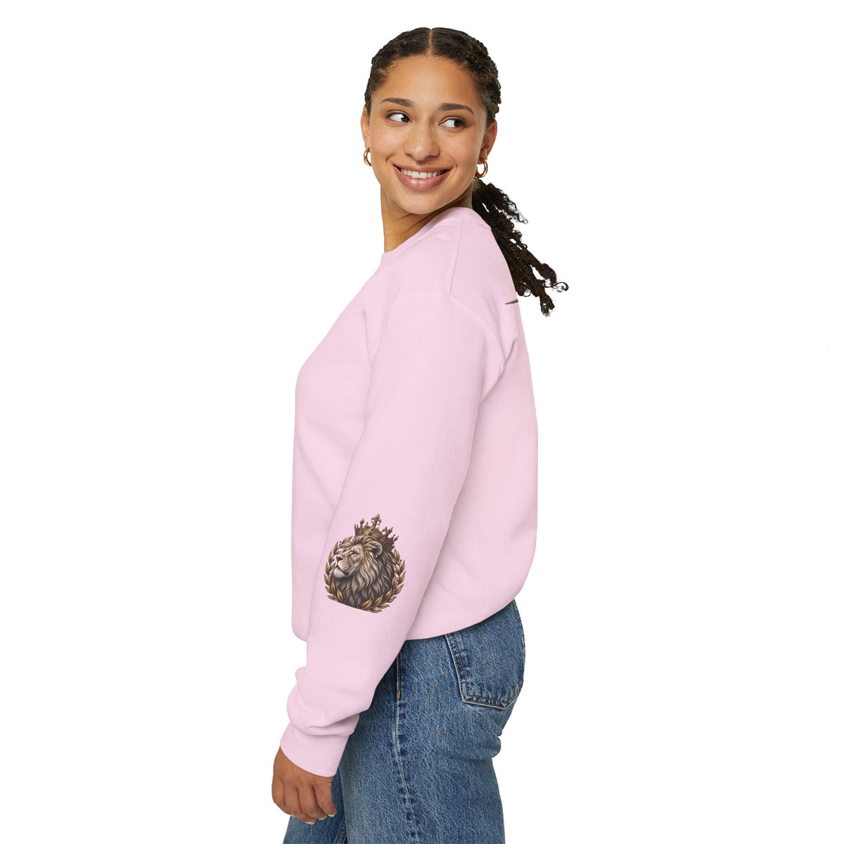 Strength Lion Crewneck Sweatshirt — Psalm 28:7 Inspirational Pullover
