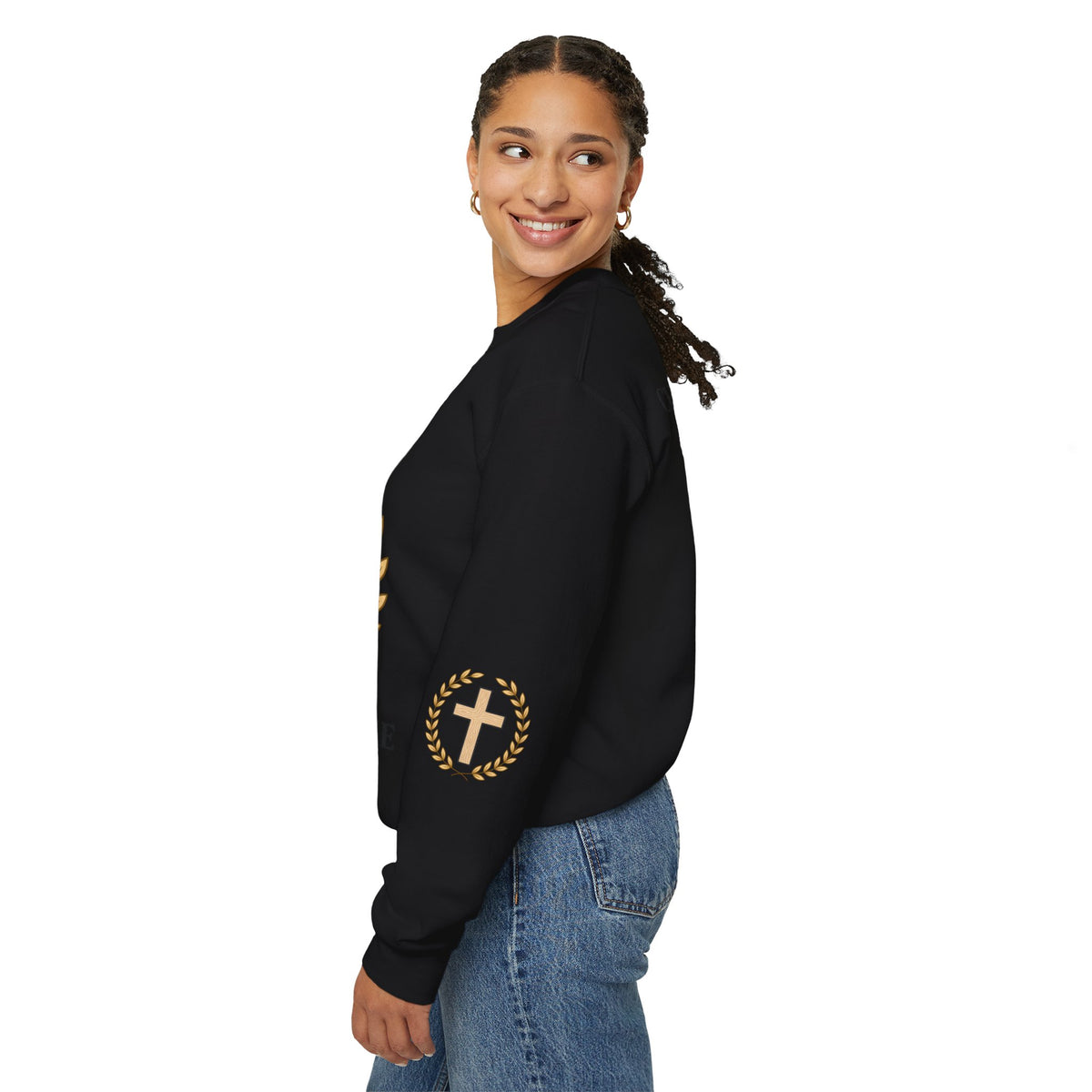 Christian Cross Crewneck Sweatshirt – "Christ Lives in Me" Religious Pullover